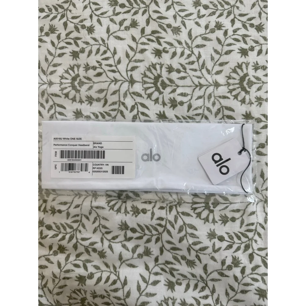 Women's Alo Yoga White Performance Conquer Headband One Size